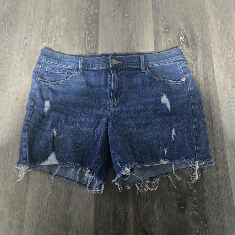Old Navy Mid Rise Ripped Blue Denim Boyfriend Shorts 14
